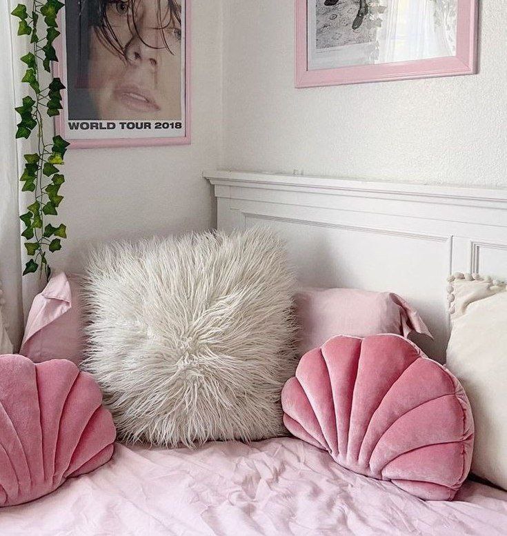 What Dream About Pillow Means