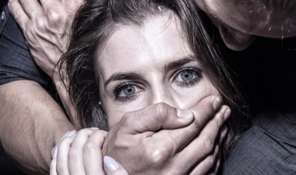 Красивые задушенные девушки. Девушки душат девушку видео. Красивые задушенные девушки. Красивые задушенные девушки. Девушки душат девушку видео.