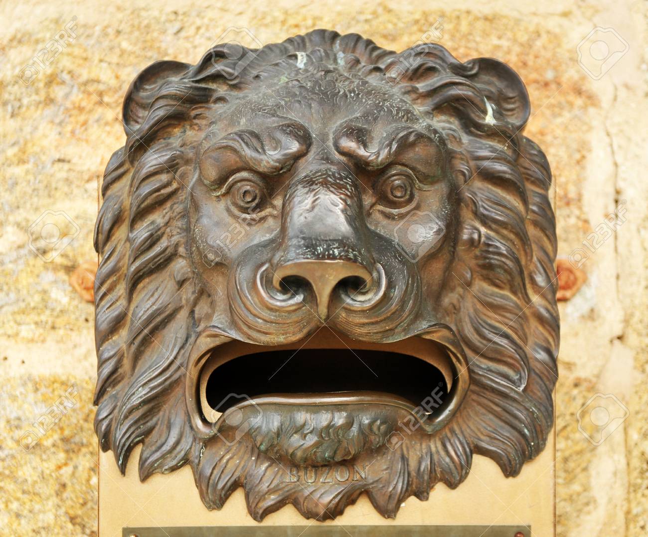 What Dream About Mailbox Means