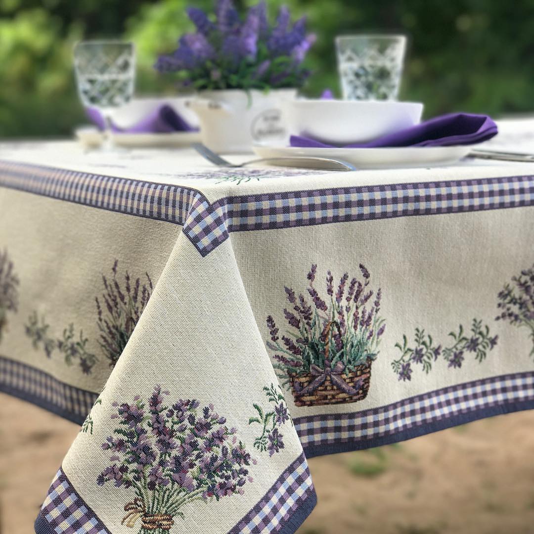 What Dream About Tablecloth Means